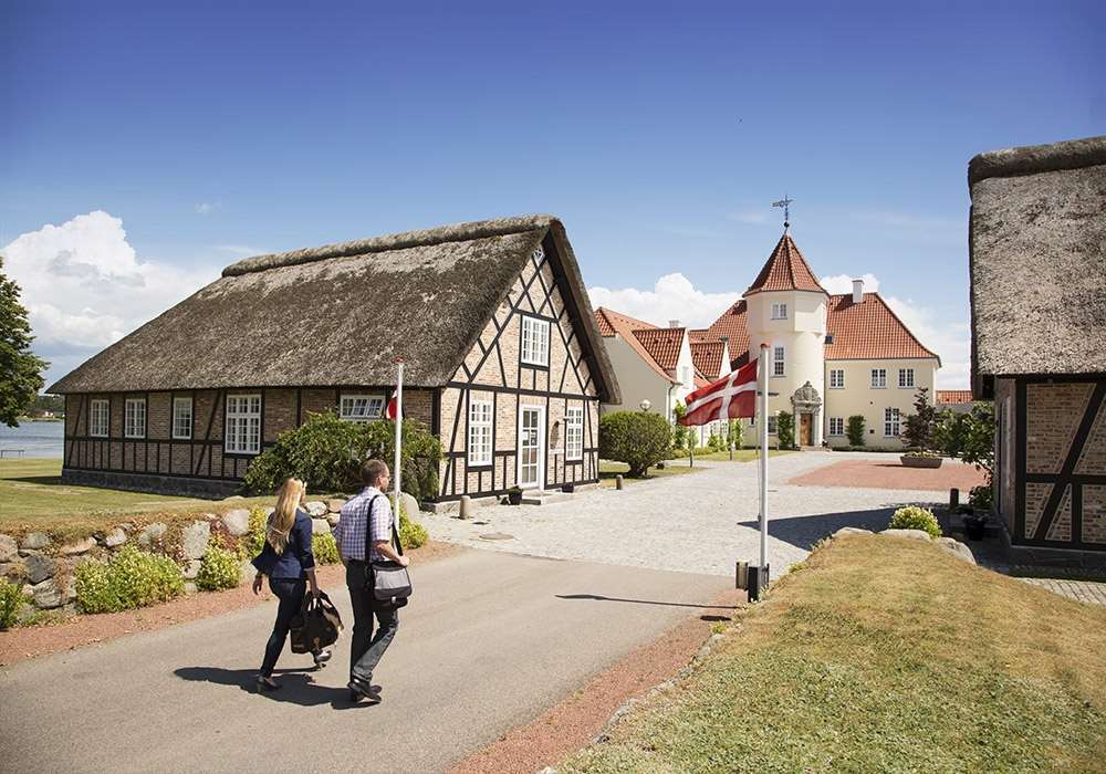 Gl. Avernaes Sinatur Hotel & Konference Ebberup Exteriör bild